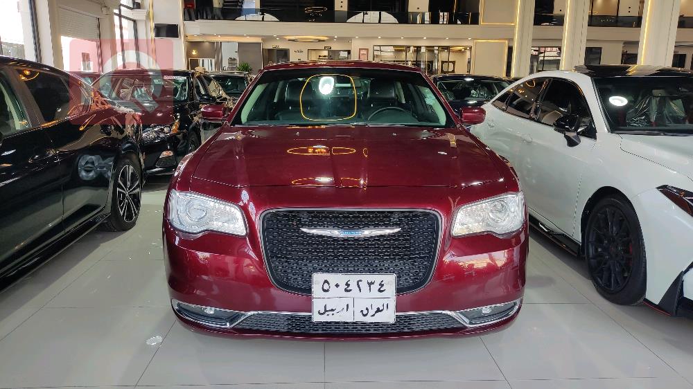 كرايسلر 300